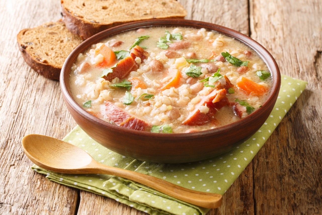 Bohnen-Rollgersten-Suppe